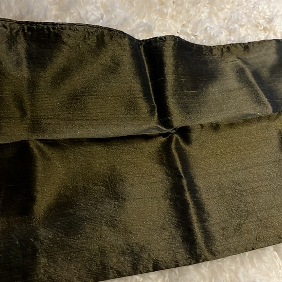 3 Vintage Silk men’s pocket squares 16” - Picture 4 of 4